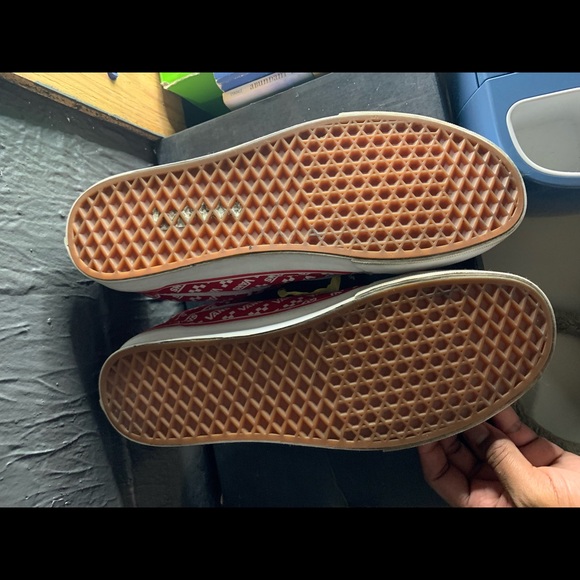 Red checkered vans - Picture 5 of 7